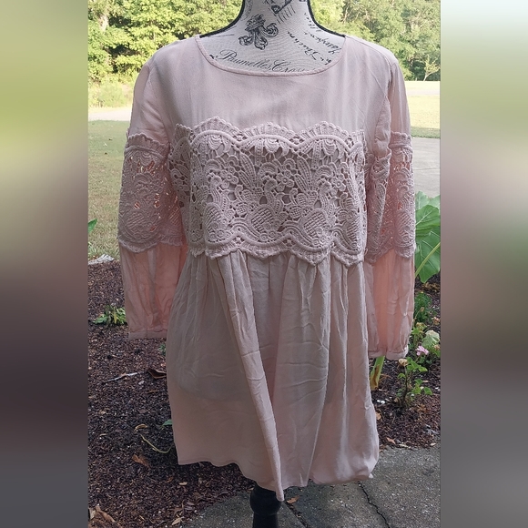 BLUSH JESSICA SIMPSON CROCHET LACE TRIM DRESSY BLOUSE/ S/P - Picture 2 of 7